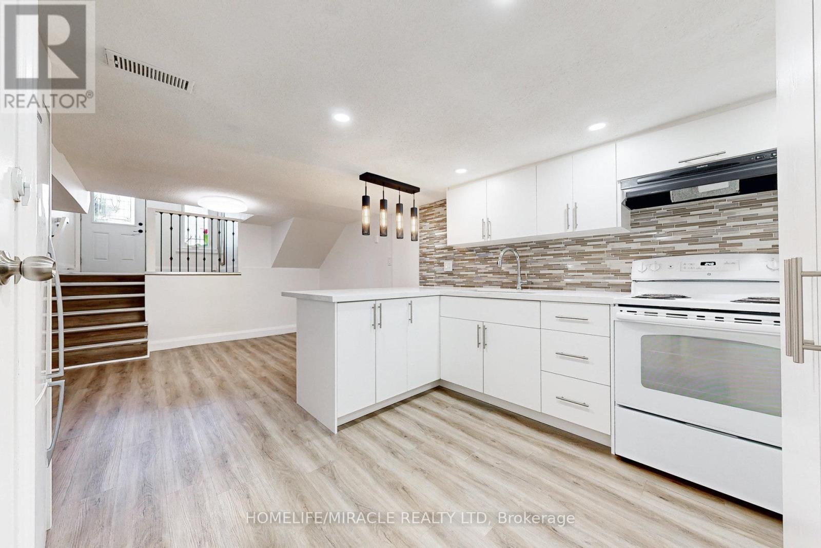 Basemnt - 590 Jones Avenue, Toronto, Ontario  M4J 3H3 - Photo 6 - E12500788