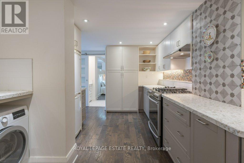 71 Rainsford Road, Toronto, Ontario  M4L 3N7 - Photo 8 - E12500792