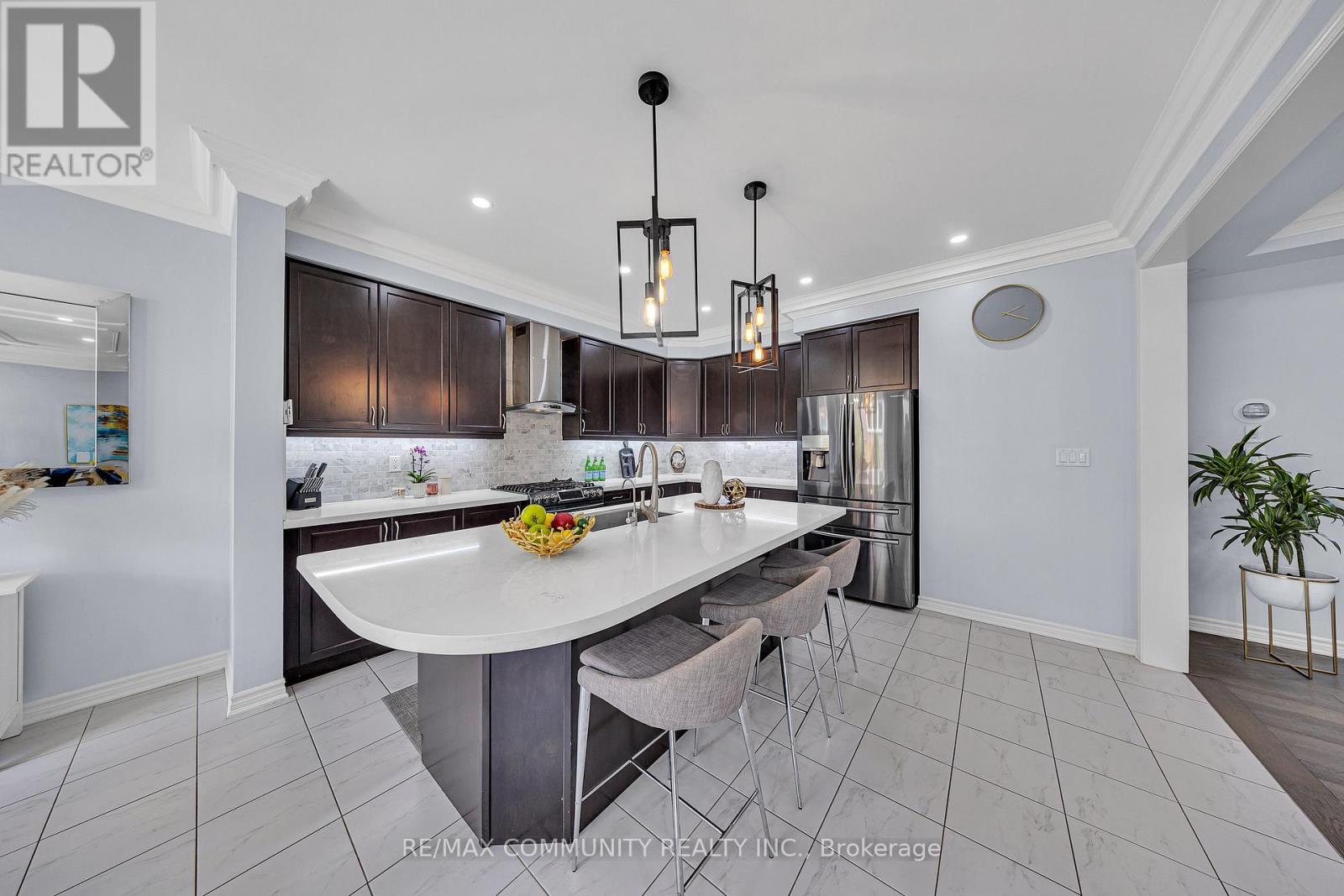 1055 Foxtail Crescent, Pickering, Ontario  L1X 0E7 - Photo 17 - E12500794