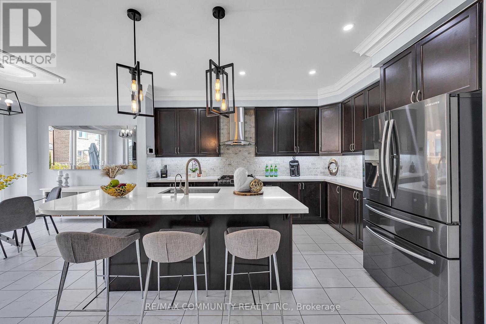 1055 Foxtail Crescent, Pickering, Ontario  L1X 0E7 - Photo 18 - E12500794