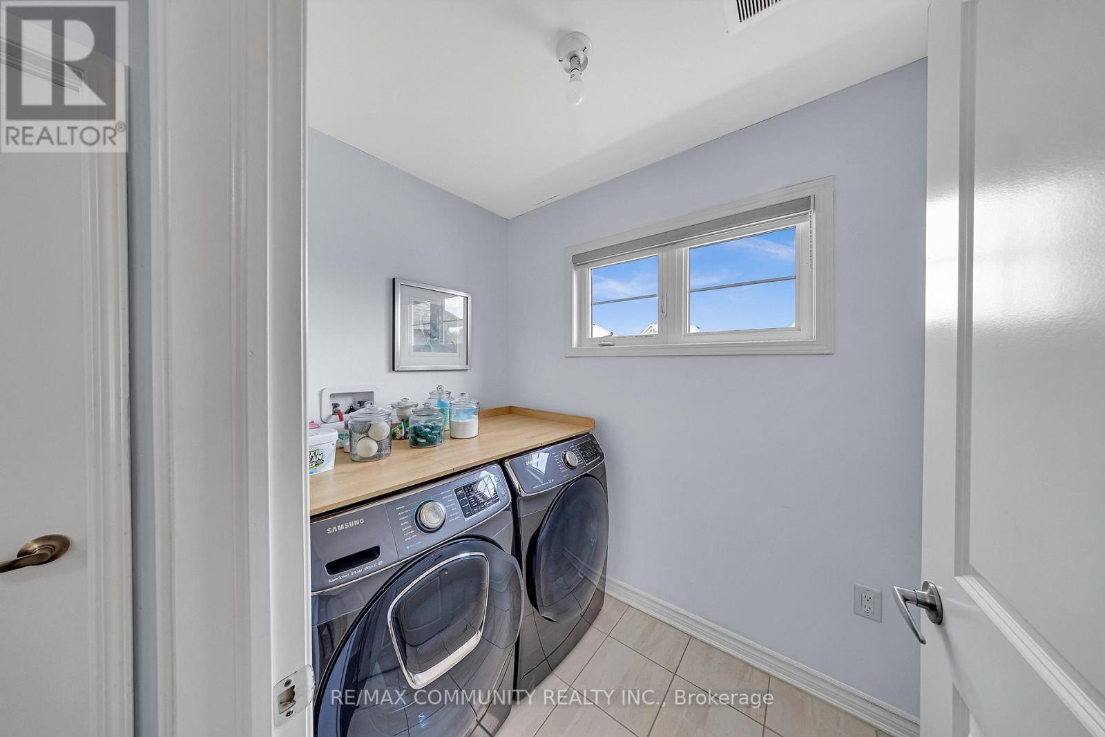 1055 Foxtail Crescent, Pickering, Ontario  L1X 0E7 - Photo 28 - E12500794