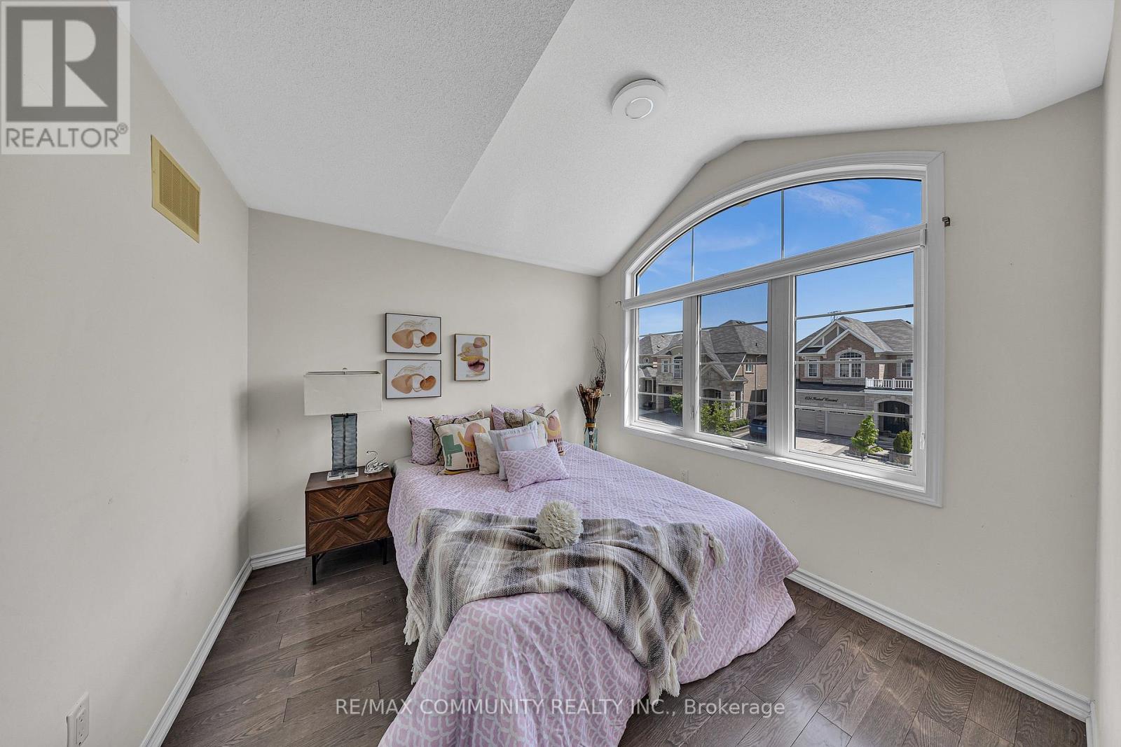 1055 Foxtail Crescent, Pickering, Ontario  L1X 0E7 - Photo 29 - E12500794