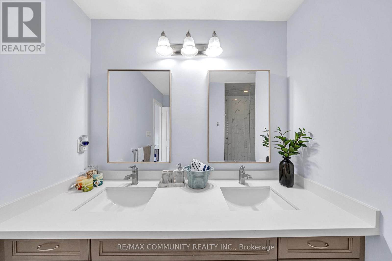 1055 Foxtail Crescent, Pickering, Ontario  L1X 0E7 - Photo 38 - E12500794