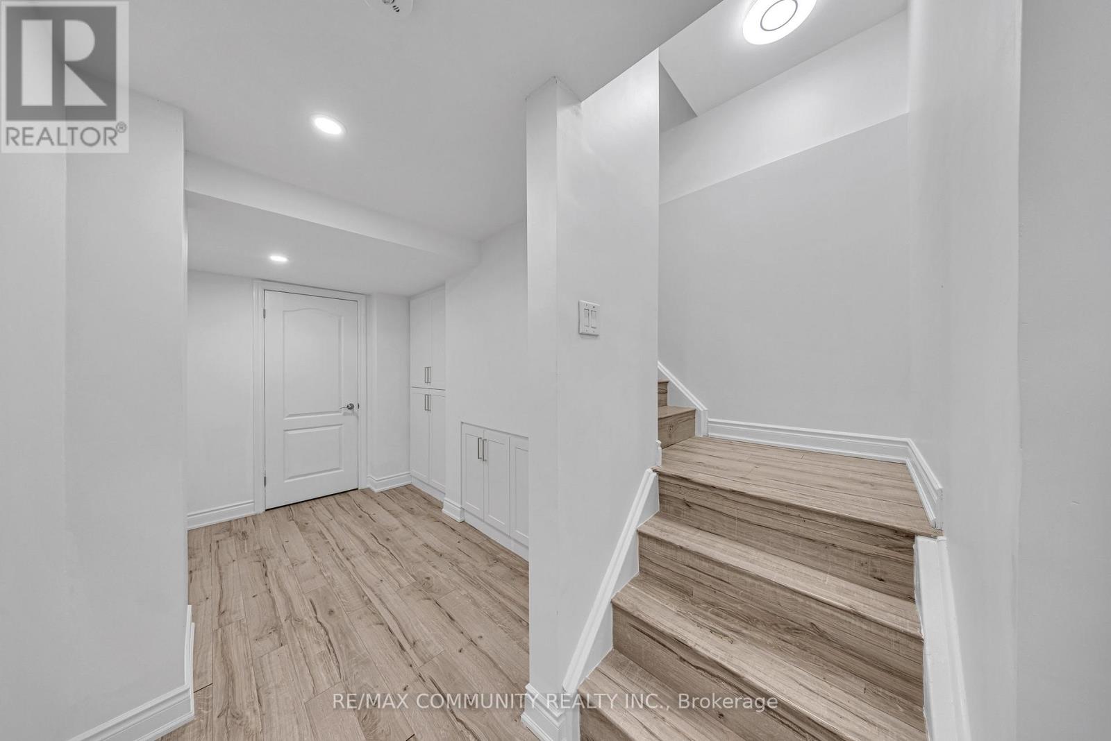 1055 Foxtail Crescent, Pickering, Ontario  L1X 0E7 - Photo 43 - E12500794