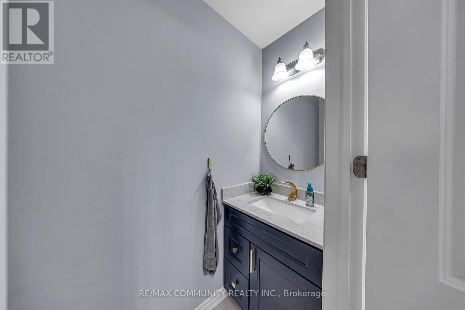 1055 Foxtail Crescent, Pickering, Ontario  L1X 0E7 - Photo 8 - E12500794