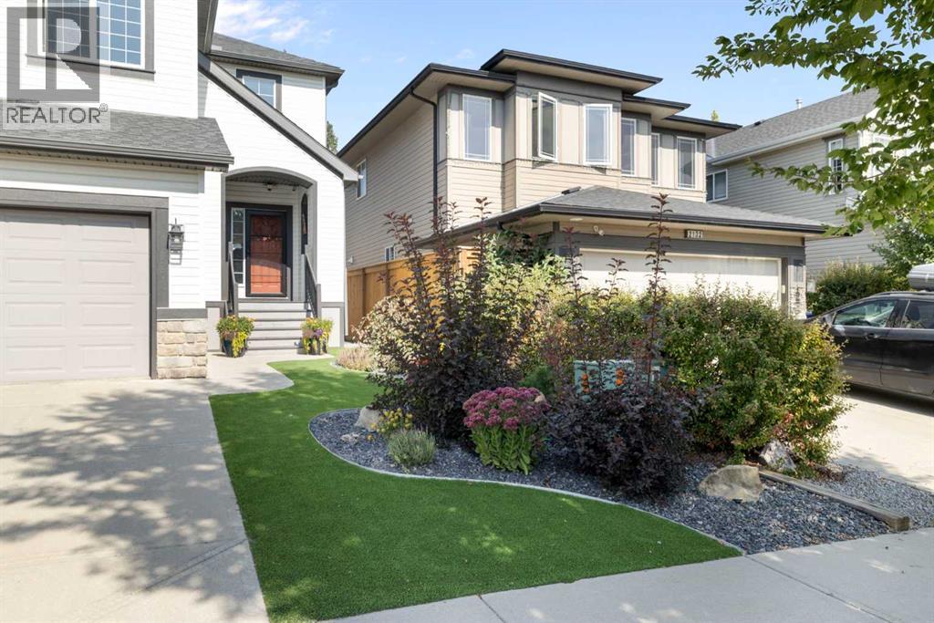 2136 Reunion Boulevard Nw, Airdrie, Alberta  T4B 0J2 - Photo 2 - A2252670