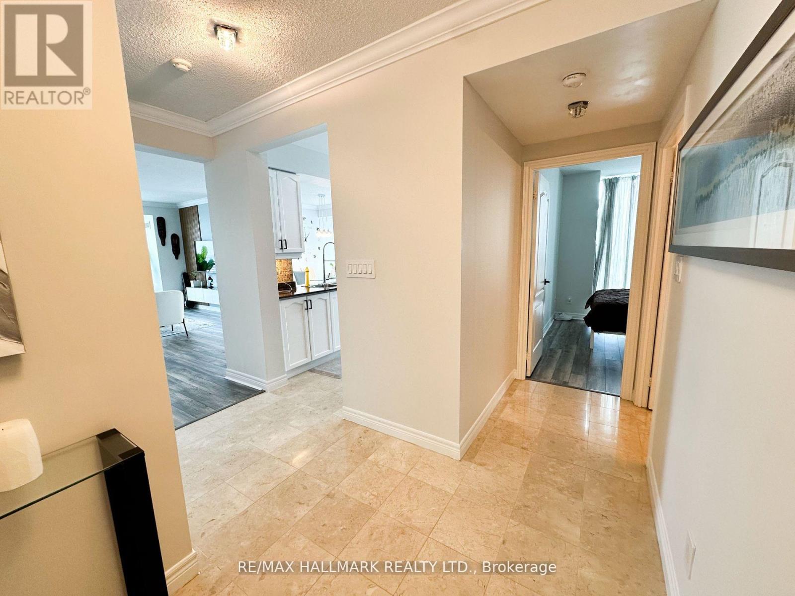 1401 - 100 Promenade Circle, Vaughan, Ontario  L4J 7W7 - Photo 3 - N12500800