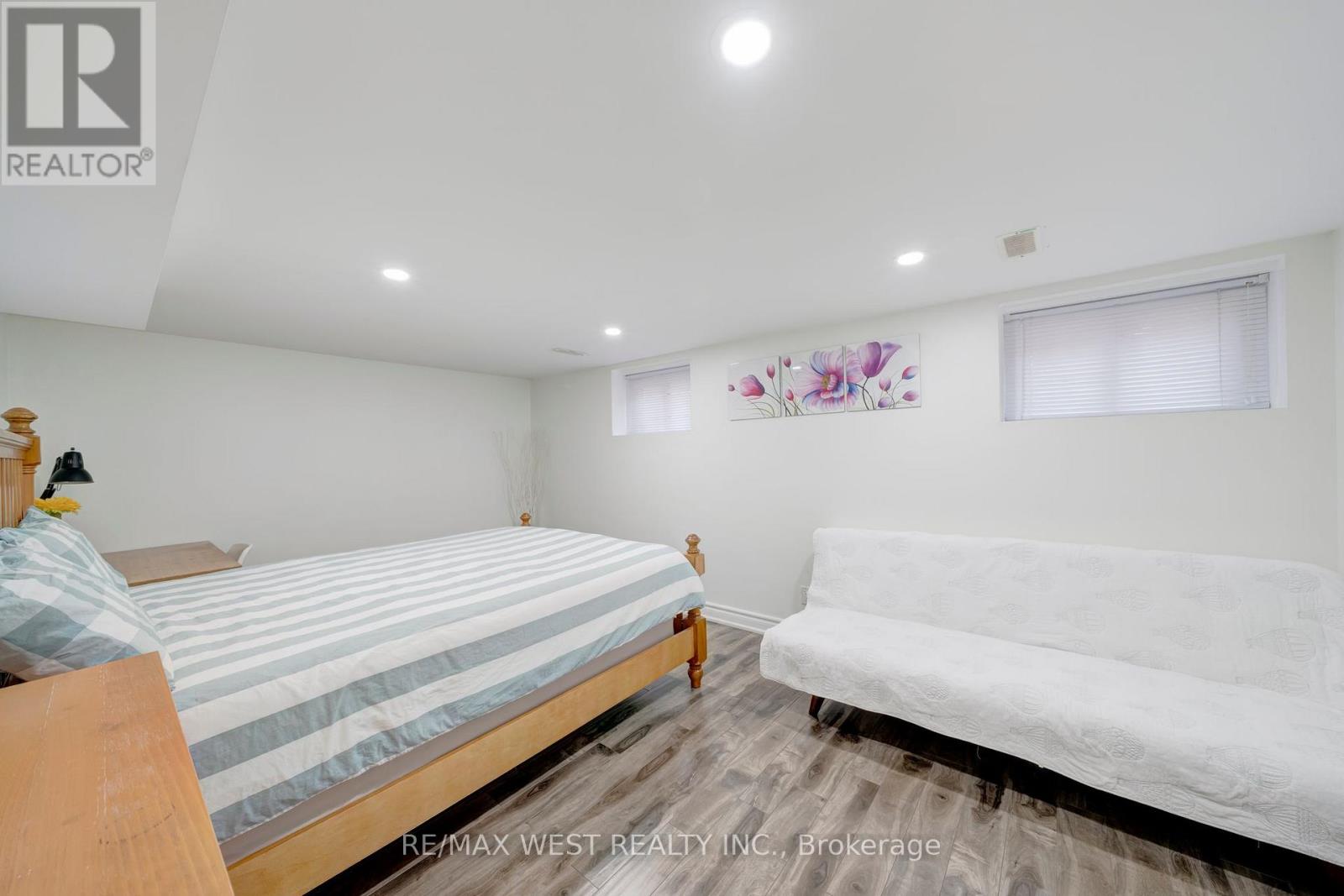 67 South Kingsway, Toronto, Ontario  M6S 3T4 - Photo 27 - W12500770