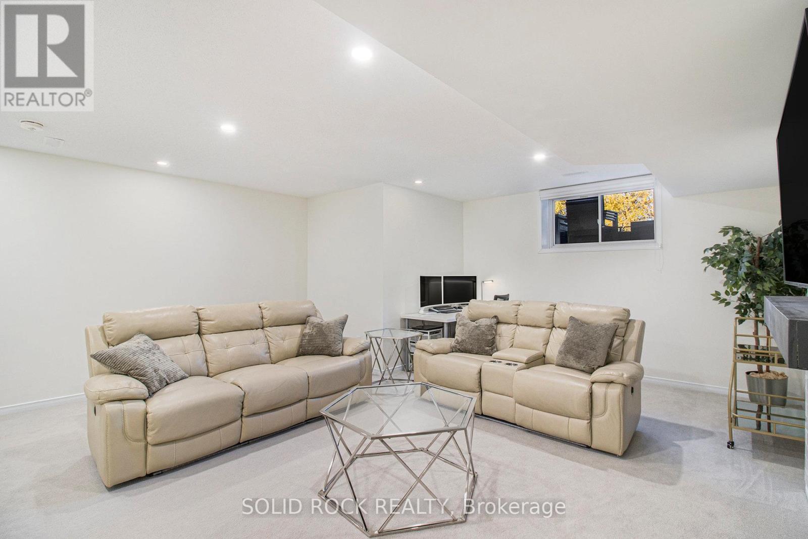 525 Cope Drive, Ottawa, Ontario  K2V 0N9 - Photo 33 - X12493952