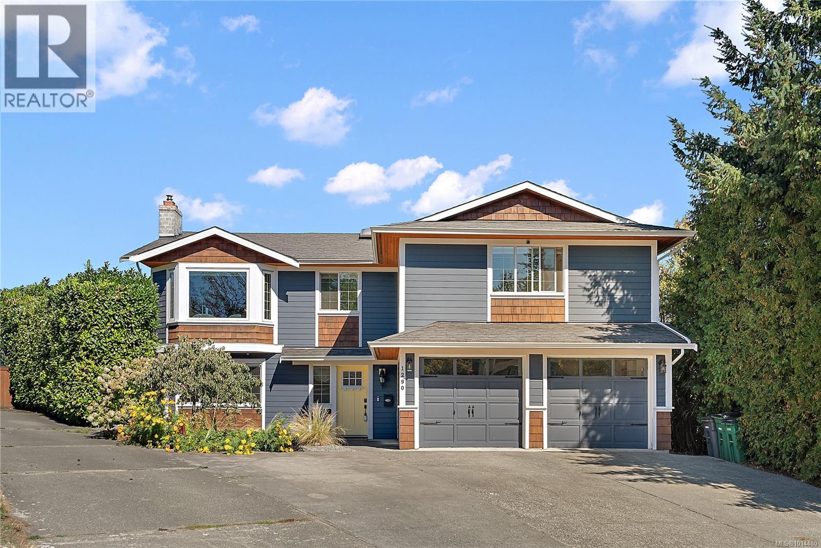 1290 Lidgate Crt, Saanich, British Columbia