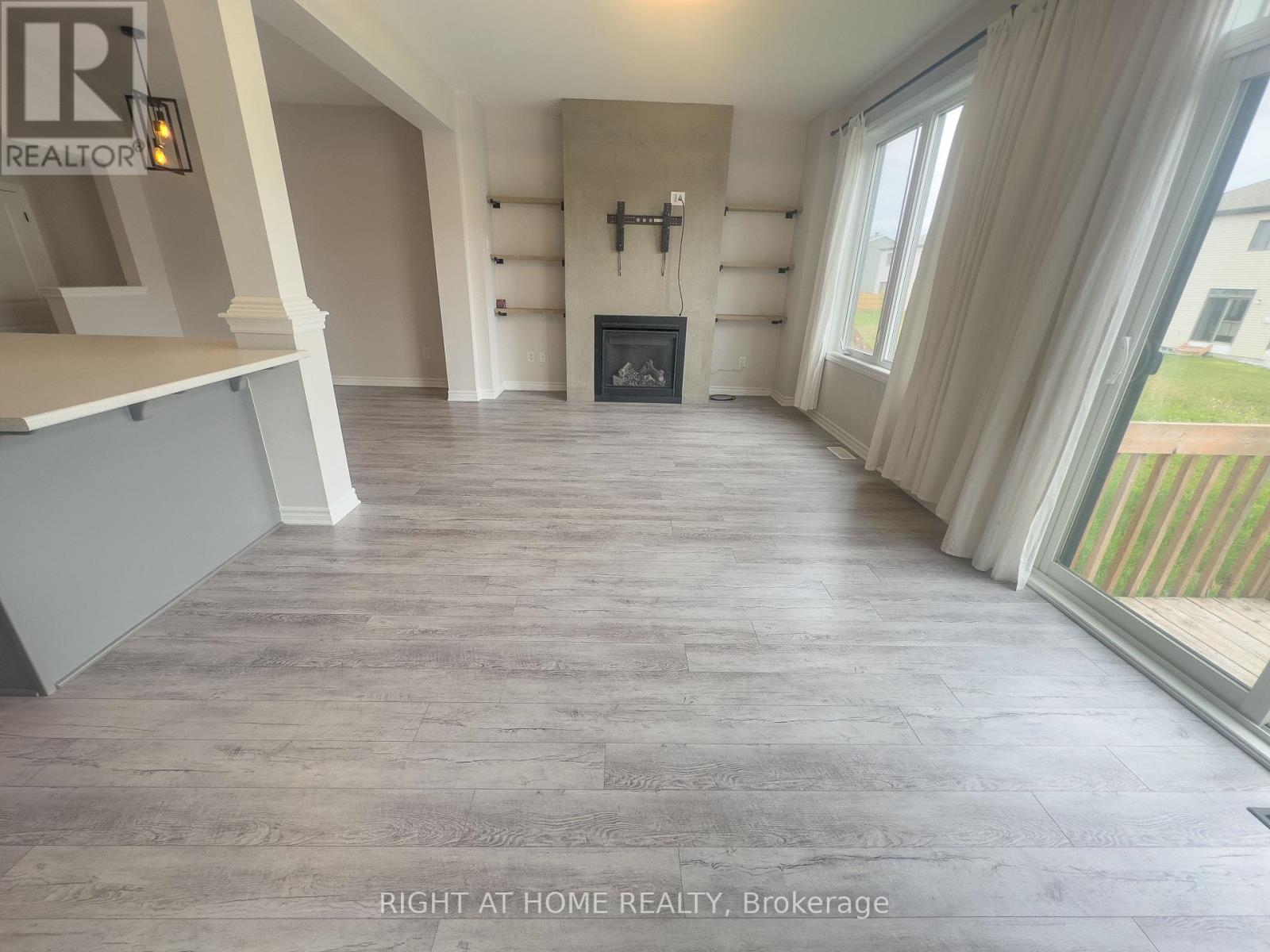 693 Rouncey Road, Ottawa, Ontario  K2V 0P9 - Photo 4 - X12500842