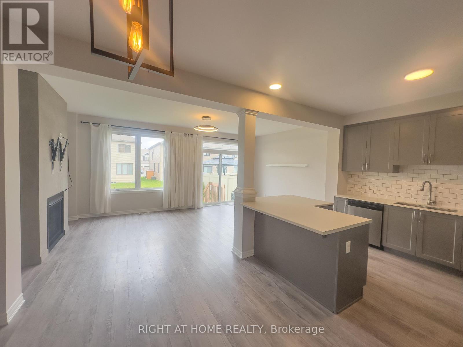 693 Rouncey Road, Ottawa, Ontario  K2V 0P9 - Photo 6 - X12500842