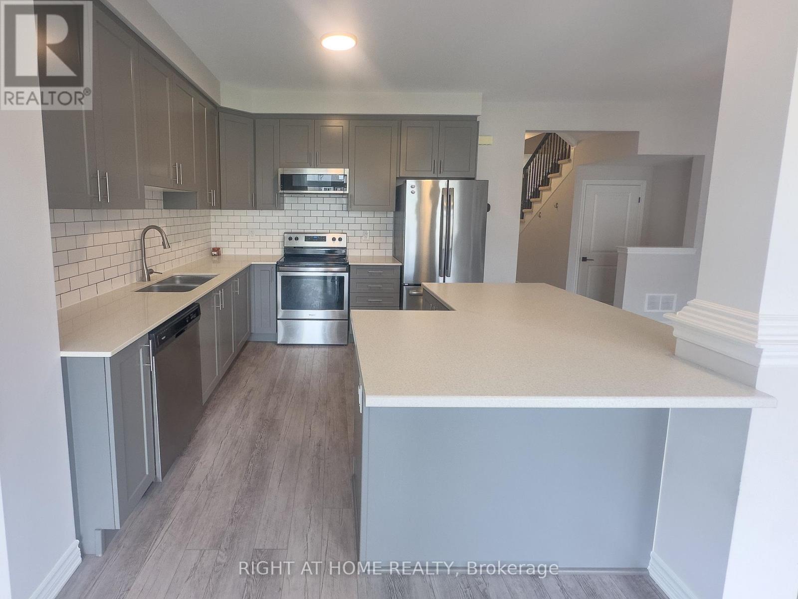 693 Rouncey Road, Ottawa, Ontario  K2V 0P9 - Photo 7 - X12500842