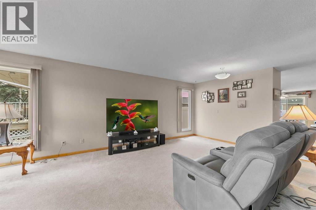 5006 65 A Street, Camrose, Alberta  T4V 3G1 - Photo 8 - A2268288