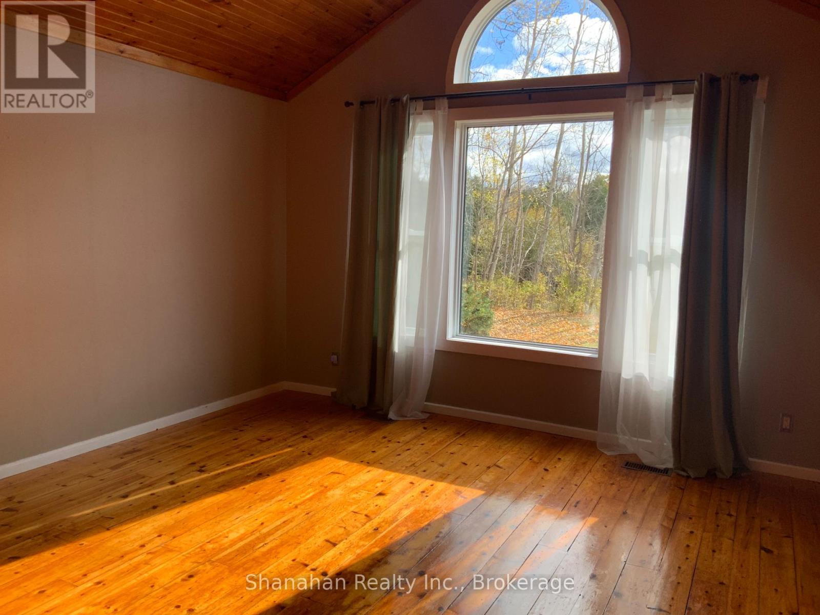 20 Cape Hurd Road E, Northern Bruce Peninsula, Ontario  N0H 2R0 - Photo 18 - X12500826