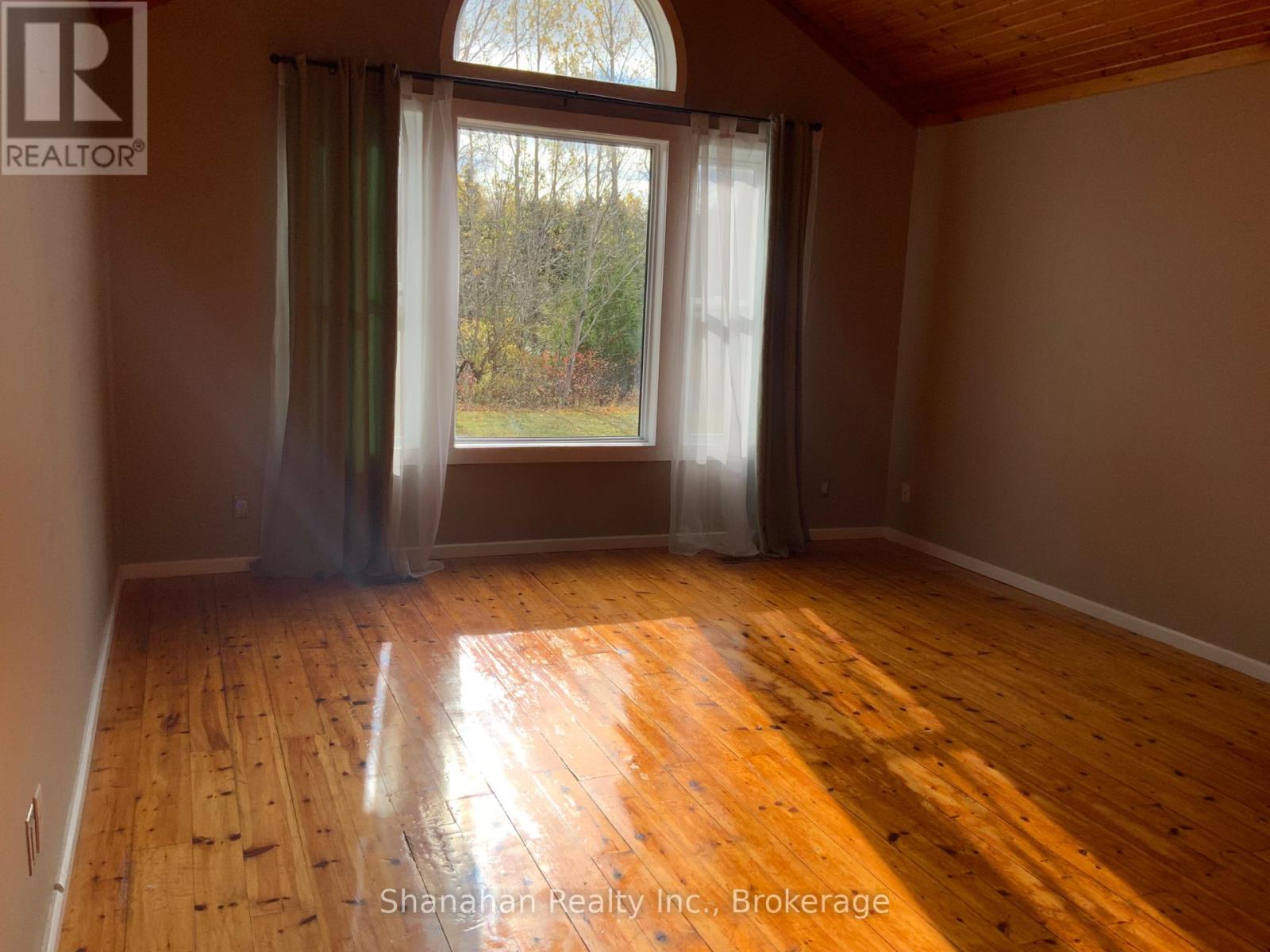 20 Cape Hurd Road E, Northern Bruce Peninsula, Ontario  N0H 2R0 - Photo 21 - X12500826