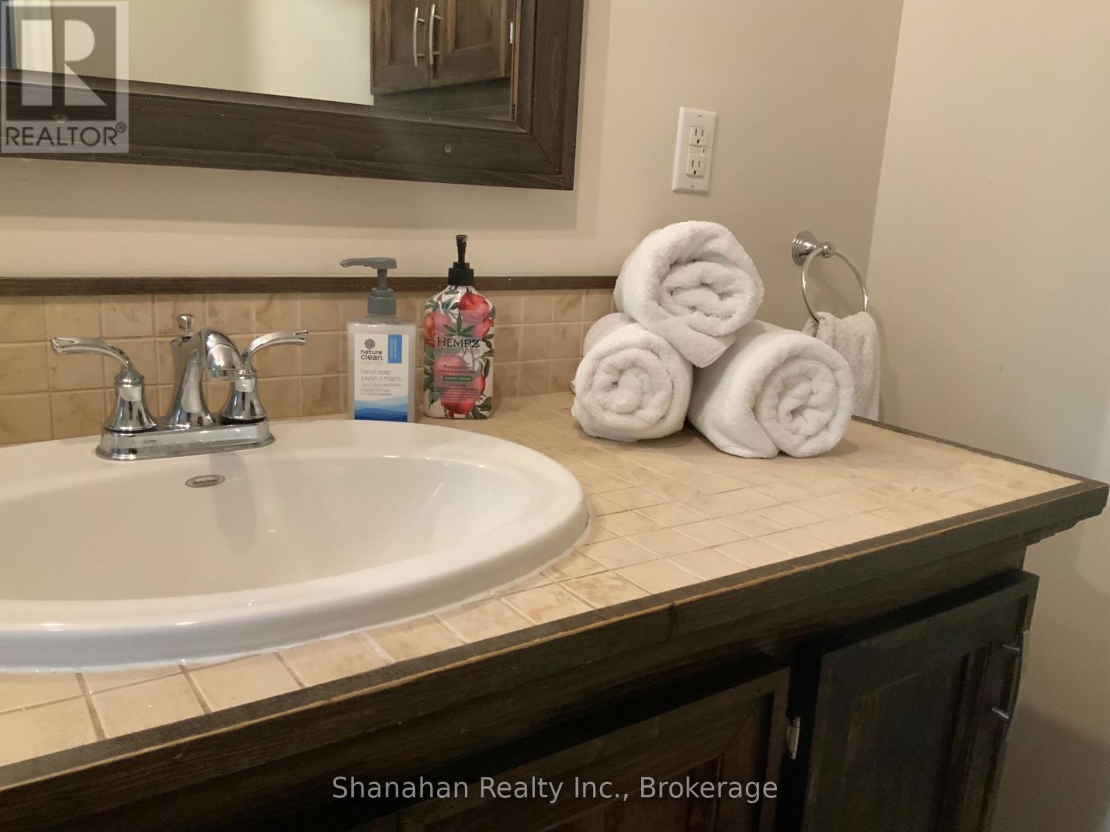 20 Cape Hurd Road E, Northern Bruce Peninsula, Ontario  N0H 2R0 - Photo 30 - X12500826