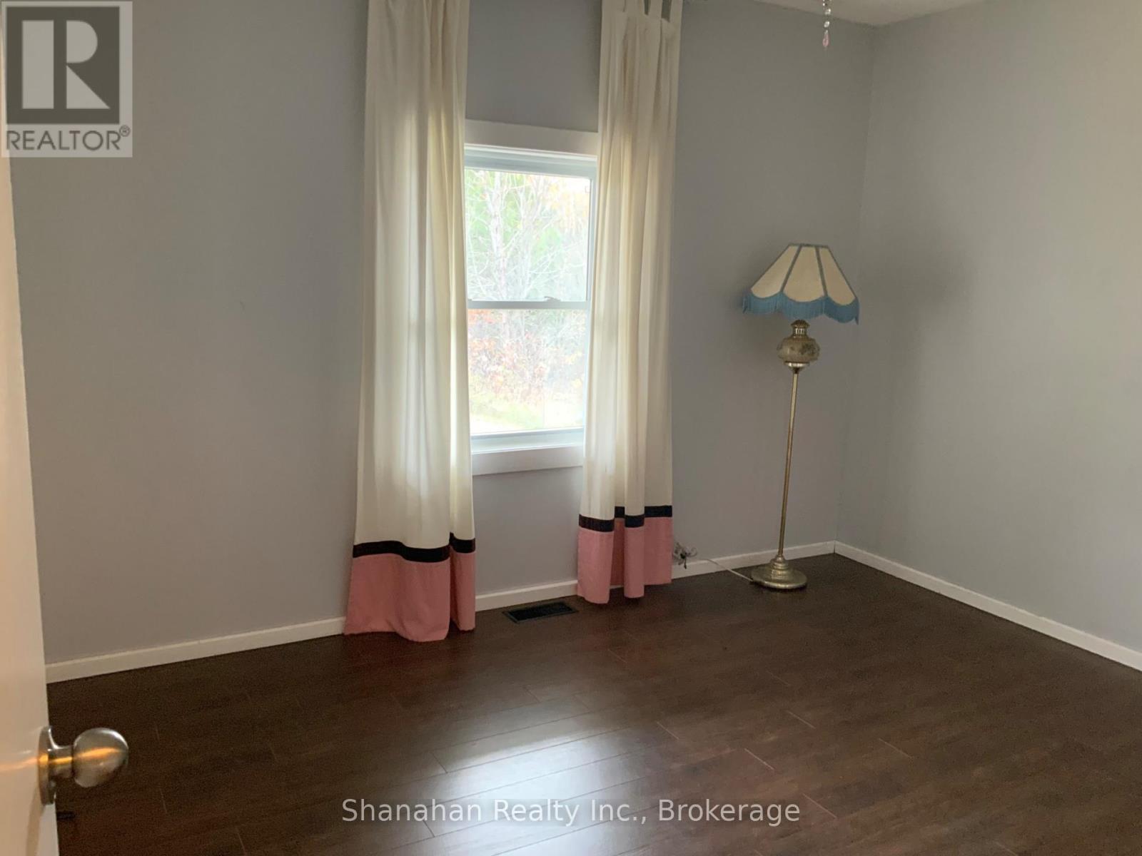 20 Cape Hurd Road E, Northern Bruce Peninsula, Ontario  N0H 2R0 - Photo 34 - X12500826