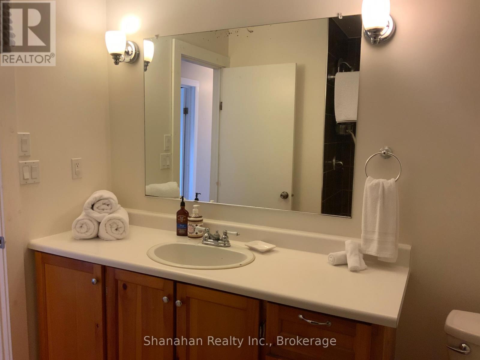 20 Cape Hurd Road E, Northern Bruce Peninsula, Ontario  N0H 2R0 - Photo 37 - X12500826