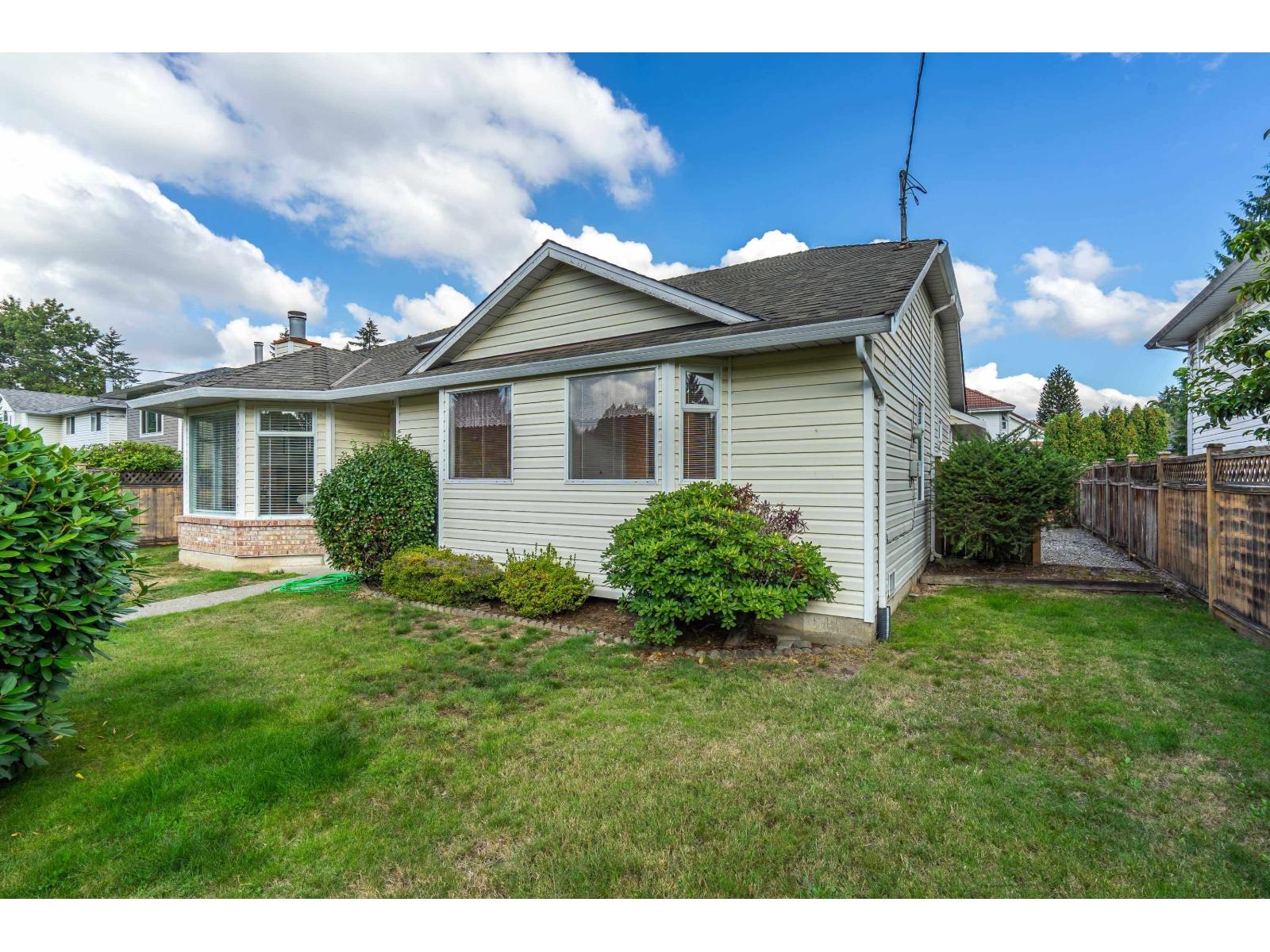 14895 96 Avenue, Surrey, British Columbia  V3R 1E8 - Photo 2 - R3063827