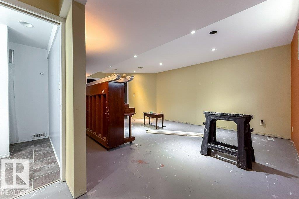 6 Lansing, Spruce Grove, Alberta  T7X 4K3 - Photo 25 - E4464456