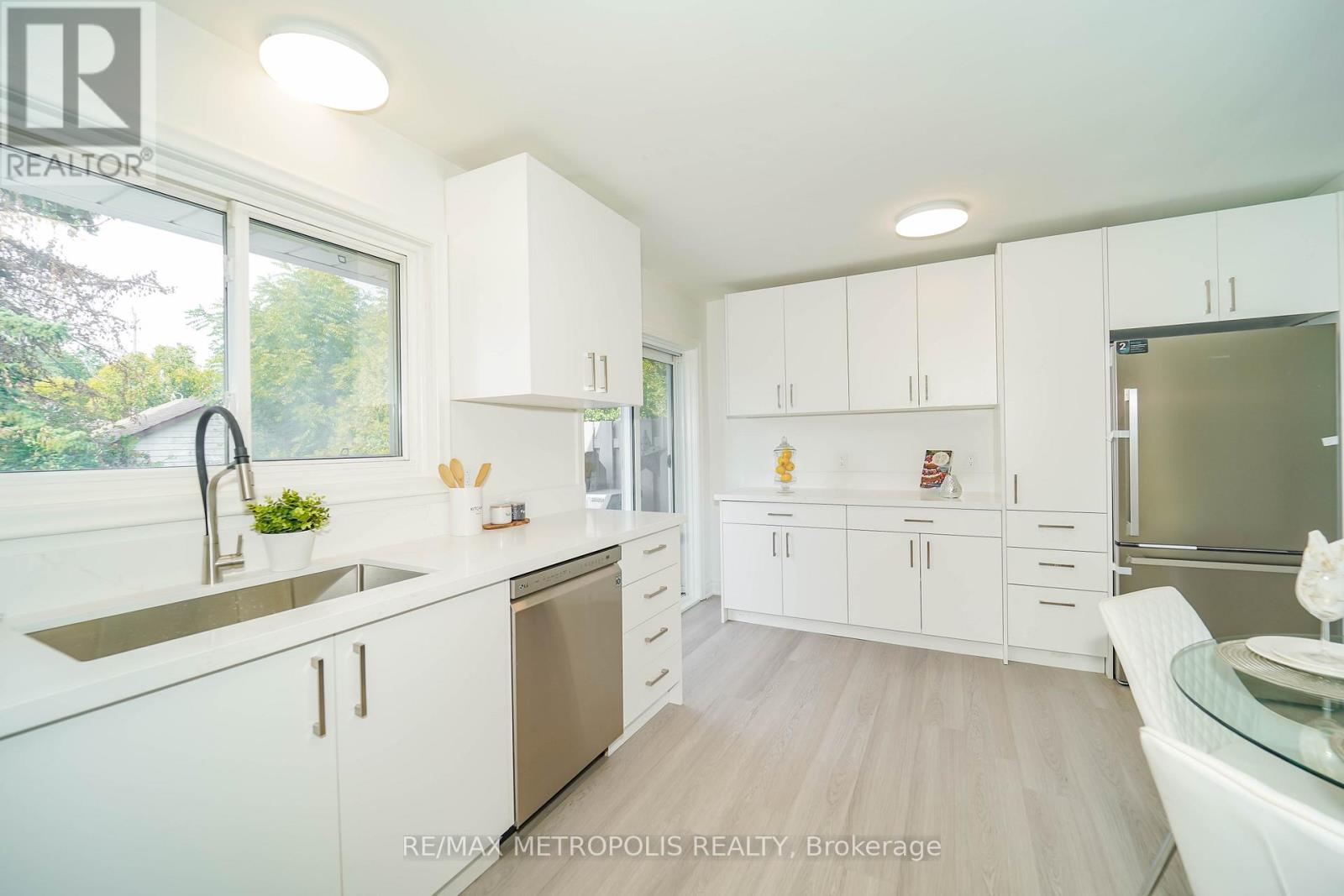 592 Carlyle Court, Oshawa, Ontario  L1H 6S2 - Photo 25 - E12500828