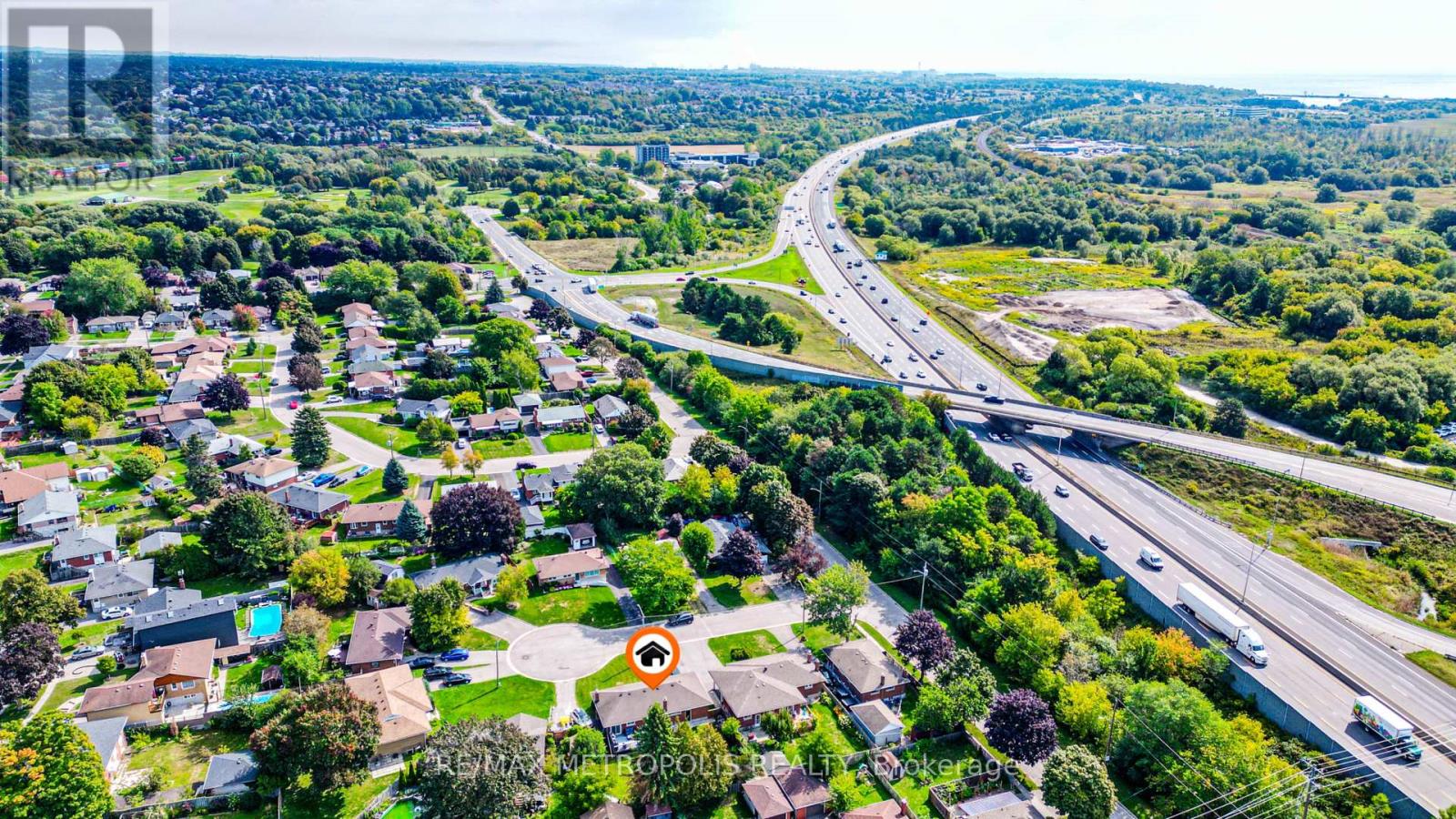 592 Carlyle Court, Oshawa, Ontario  L1H 6S2 - Photo 7 - E12500828