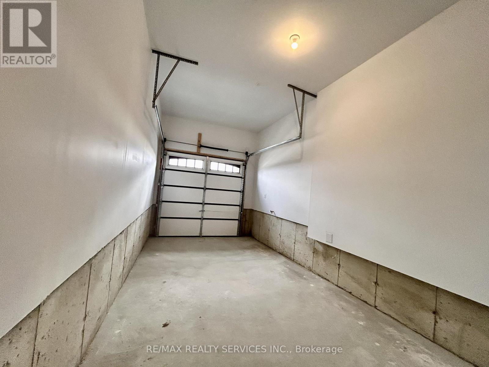 8 Bridgeland Drive, Whitby, Ontario  L1P 0R2 - Photo 17 - E12500832