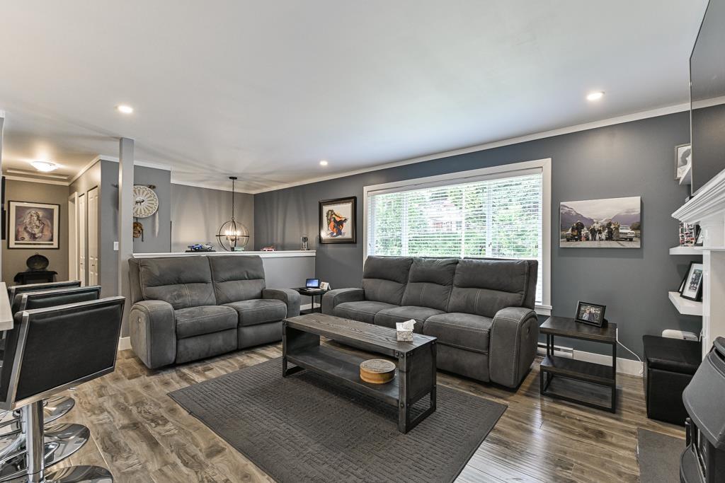 32354 14th Avenue, Mission, British Columbia  V2V 2N7 - Photo 4 - R3054423