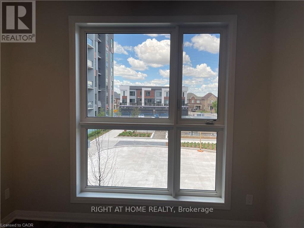 202 - 95 Dundas Street W, Oakville, Ontario  L6M 5N4 - Photo 13 - W12500806