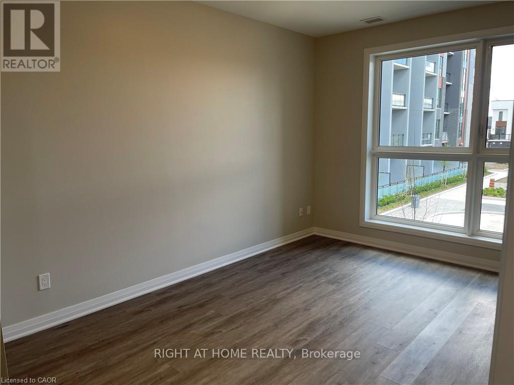 202 - 95 Dundas Street W, Oakville, Ontario  L6M 5N4 - Photo 8 - W12500806