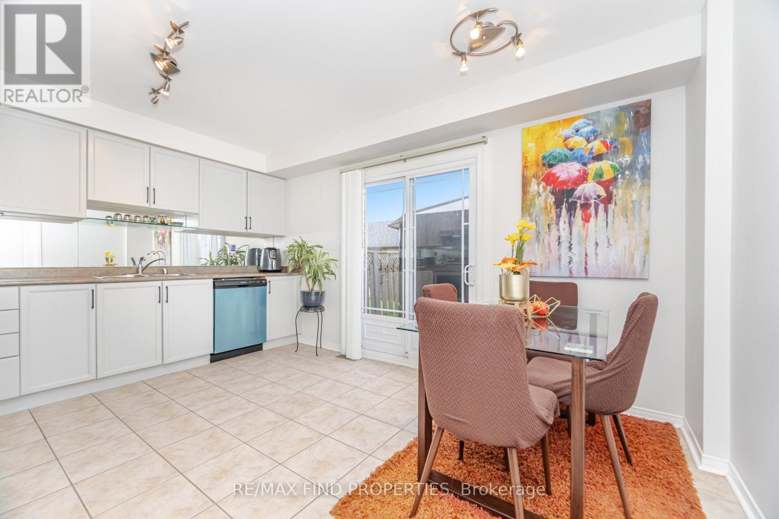 5903 Shelford Terrace, Mississauga, Ontario  L5M 6K2 - Photo 17 - W12500808