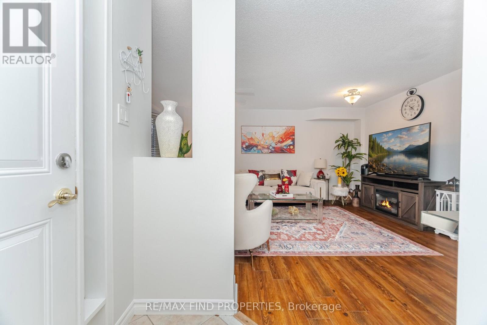 5903 Shelford Terrace, Mississauga, Ontario  L5M 6K2 - Photo 9 - W12500808