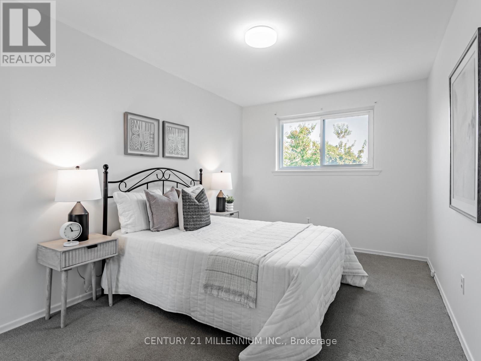 986 Mcbride Avenue, Mississauga, Ontario  L5C 1L6 - Photo 31 - W12500836