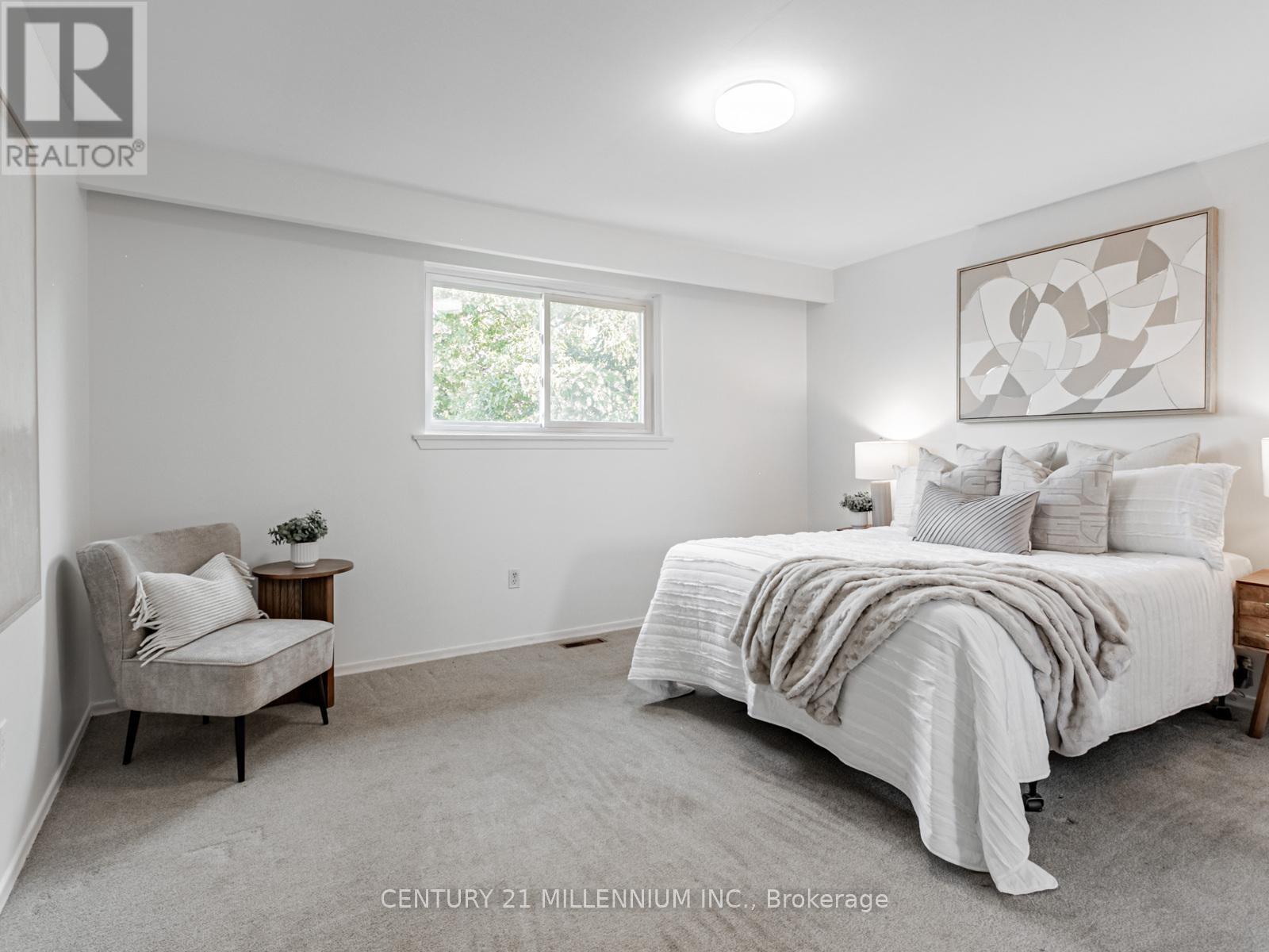 986 Mcbride Avenue, Mississauga, Ontario  L5C 1L6 - Photo 32 - W12500836