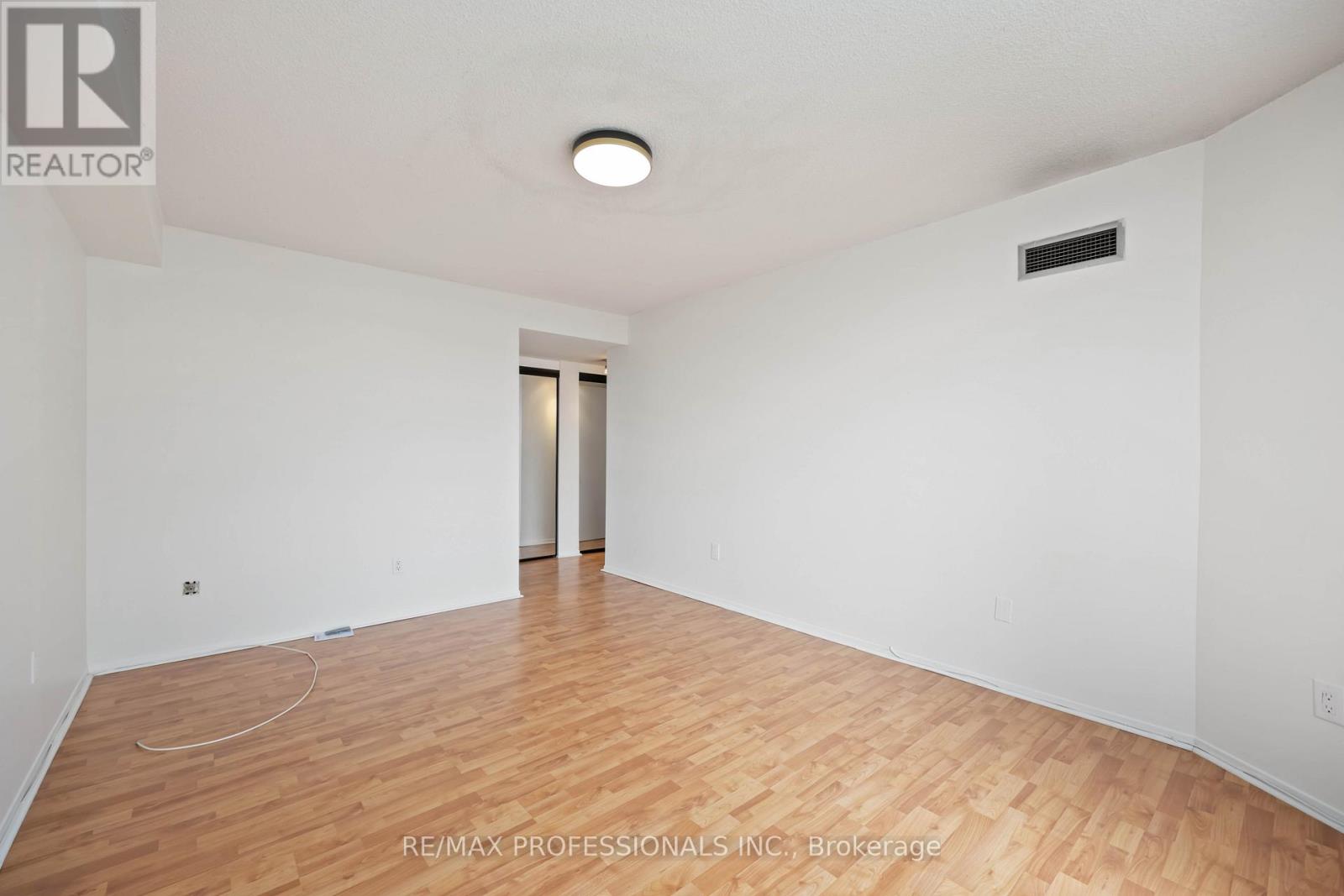 1206 - 3077 Weston Road, Toronto, Ontario  M9M 3A1 - Photo 13 - W12500844