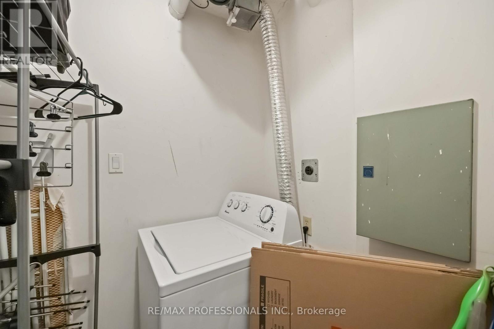 1206 - 3077 Weston Road, Toronto, Ontario  M9M 3A1 - Photo 17 - W12500844