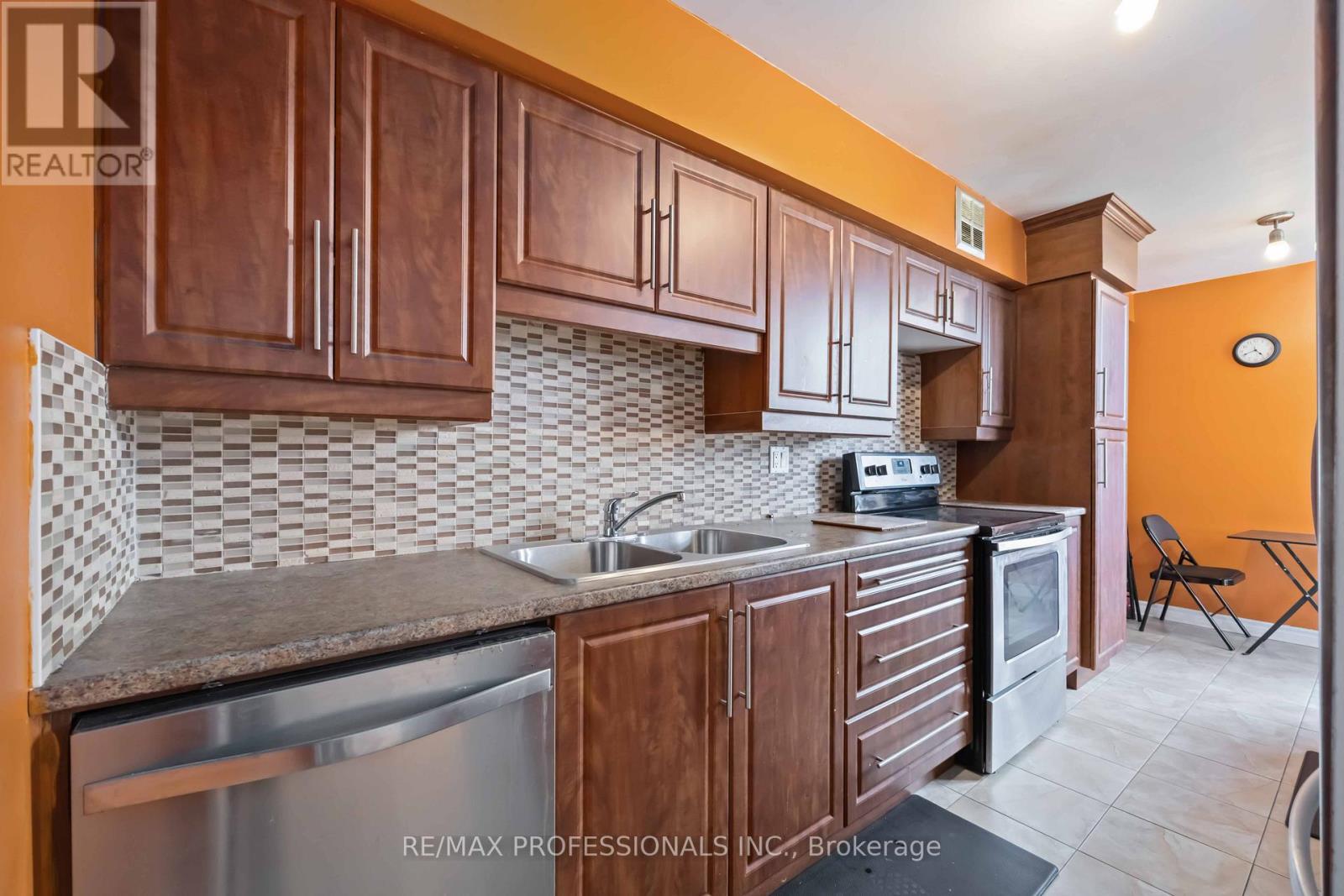 1206 - 3077 Weston Road, Toronto, Ontario  M9M 3A1 - Photo 9 - W12500844