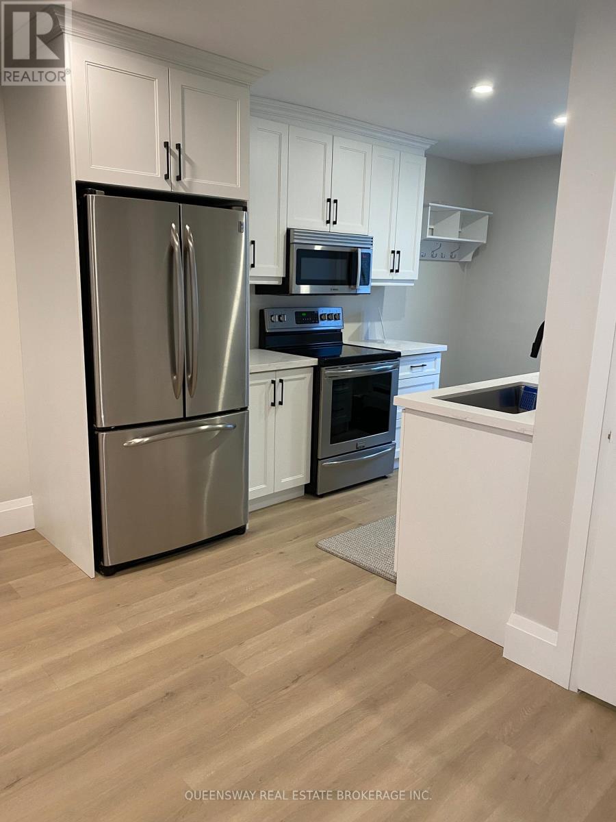 38 Eastview Crescent, Orangeville, Ontario  L9W 4X3 - Photo 6 - W12500850