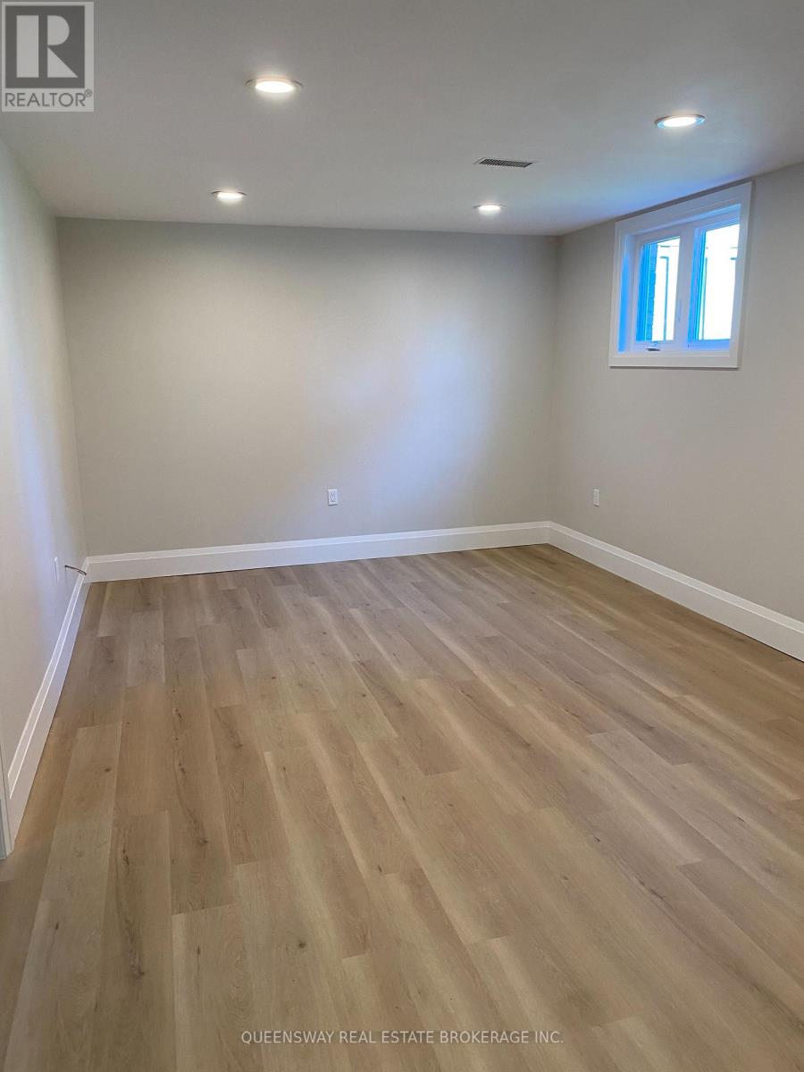 38 Eastview Crescent, Orangeville, Ontario  L9W 4X3 - Photo 9 - W12500850