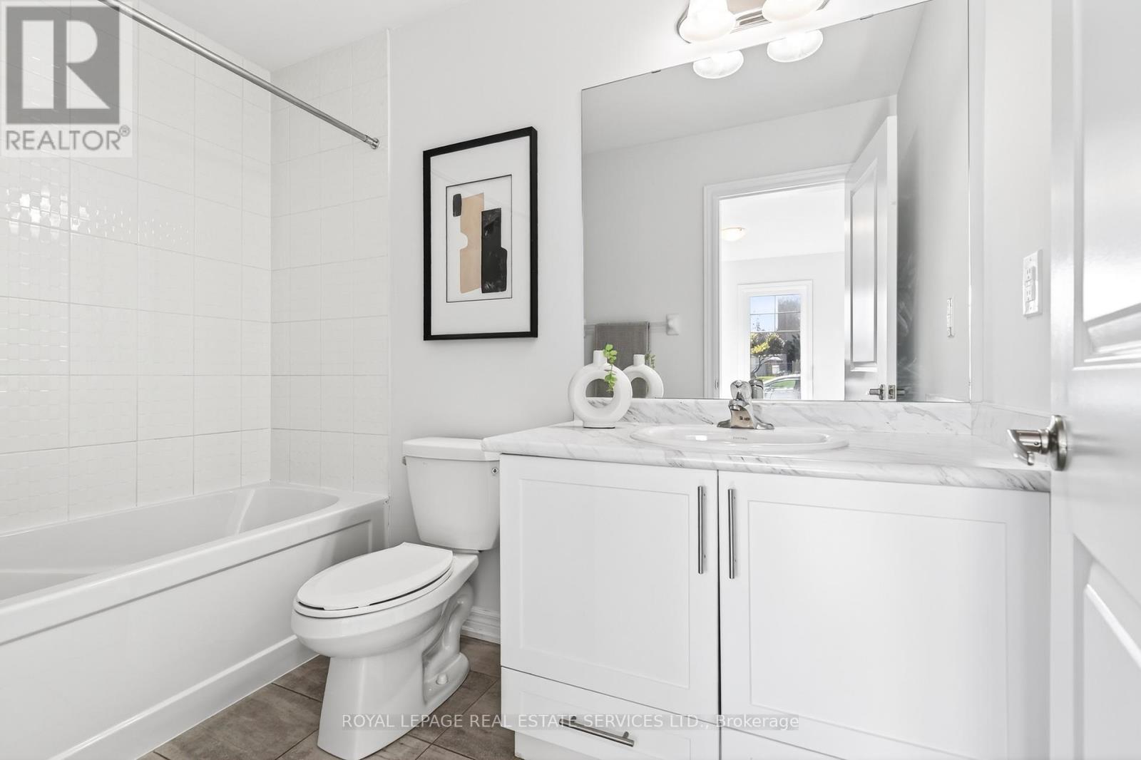 13 Canoe Lane, Hamilton, Ontario  L8K 0A3 - Photo 6 - X12500812