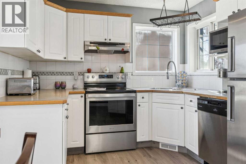 30 Martha's Haven Manor Ne, Calgary, Alberta  T3J 3X8 - Photo 8 - A2253352