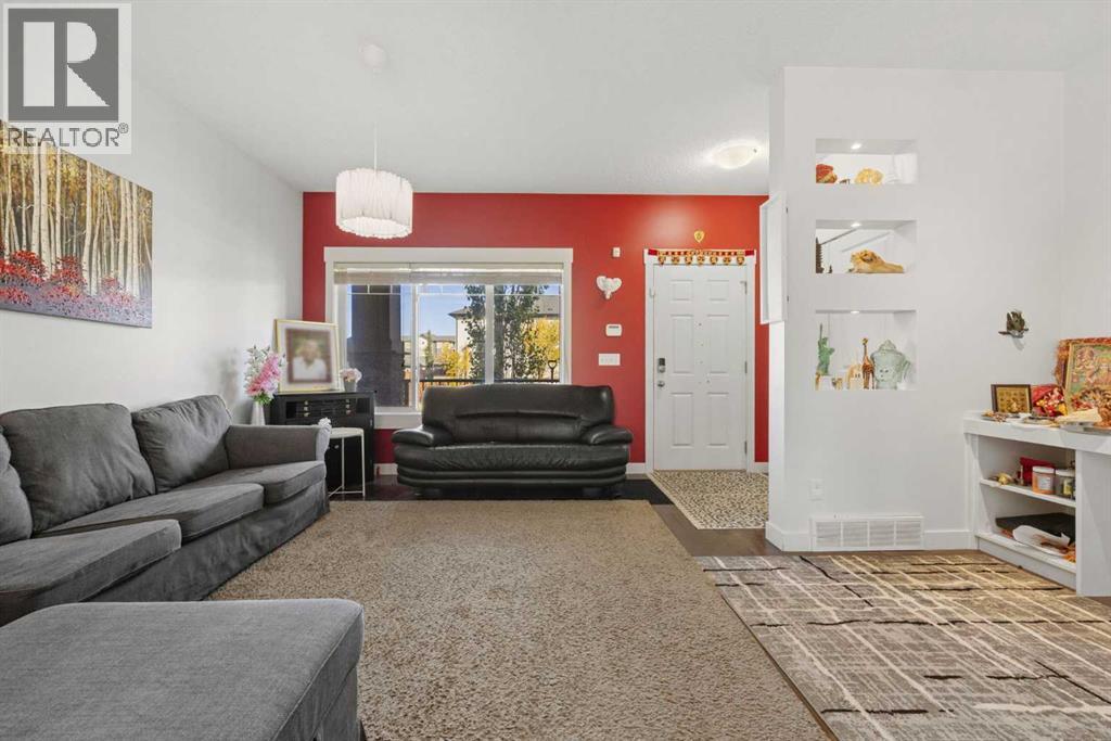 37 Skyview Ranch Manor Ne, Calgary, Alberta  T3N 0K7 - Photo 4 - A2261384