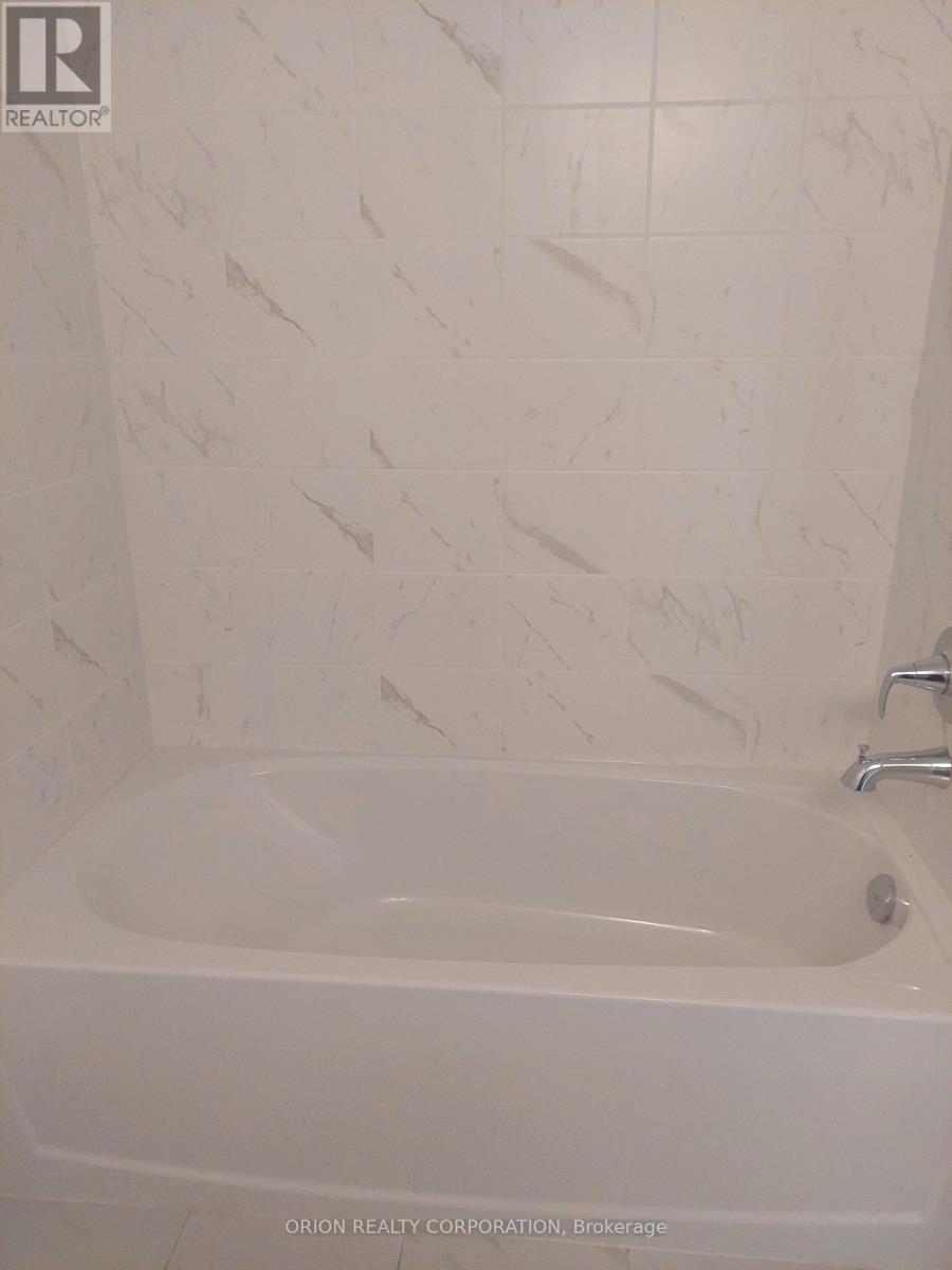 416 - 556 Marlee Avenue, Toronto, Ontario  M6B 0B1 - Photo 6 - W12500860