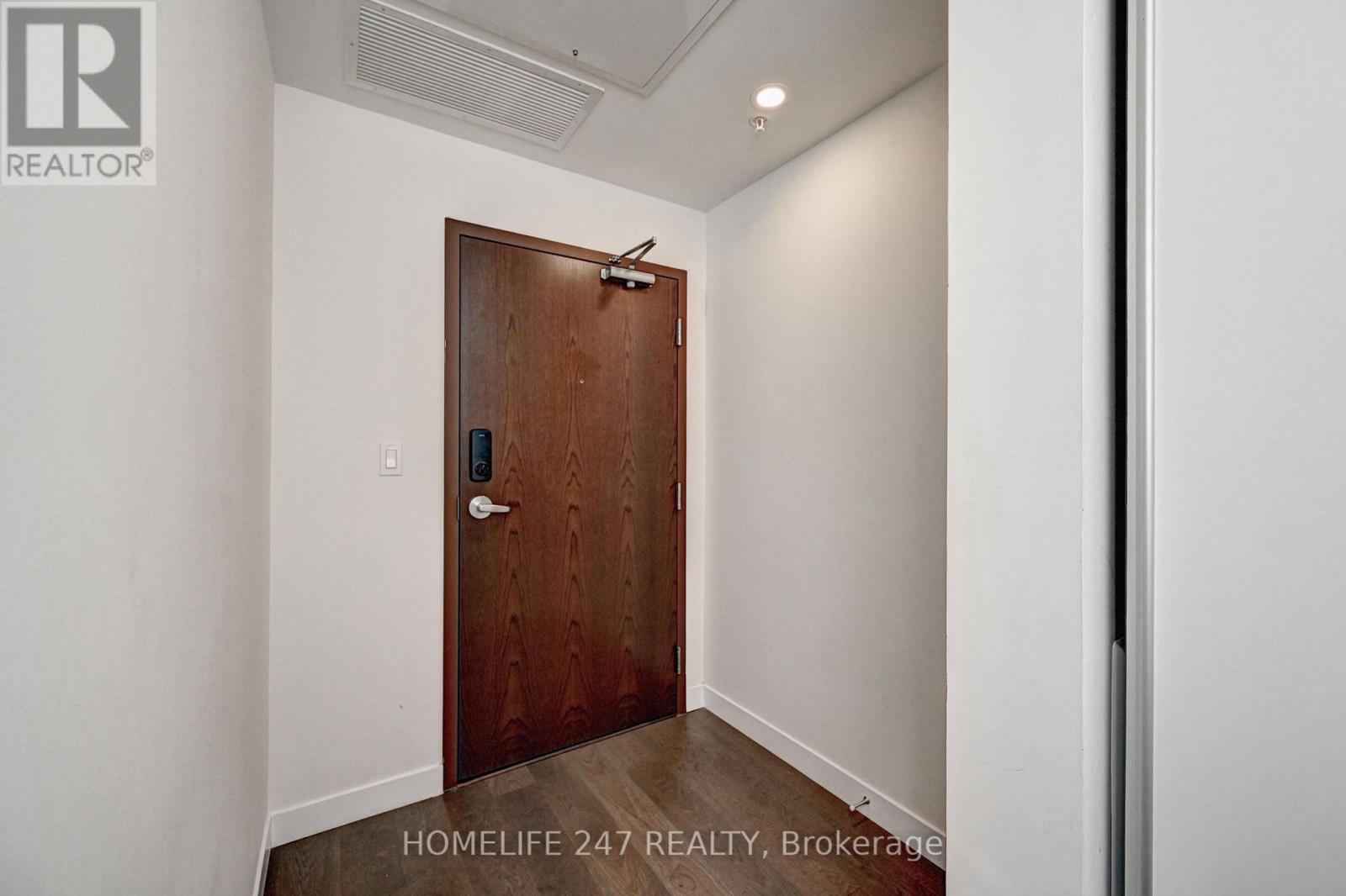 3102 - 60 Frederick Street, Kitchener, Ontario  N2H 0C7 - Photo 2 - X12500854