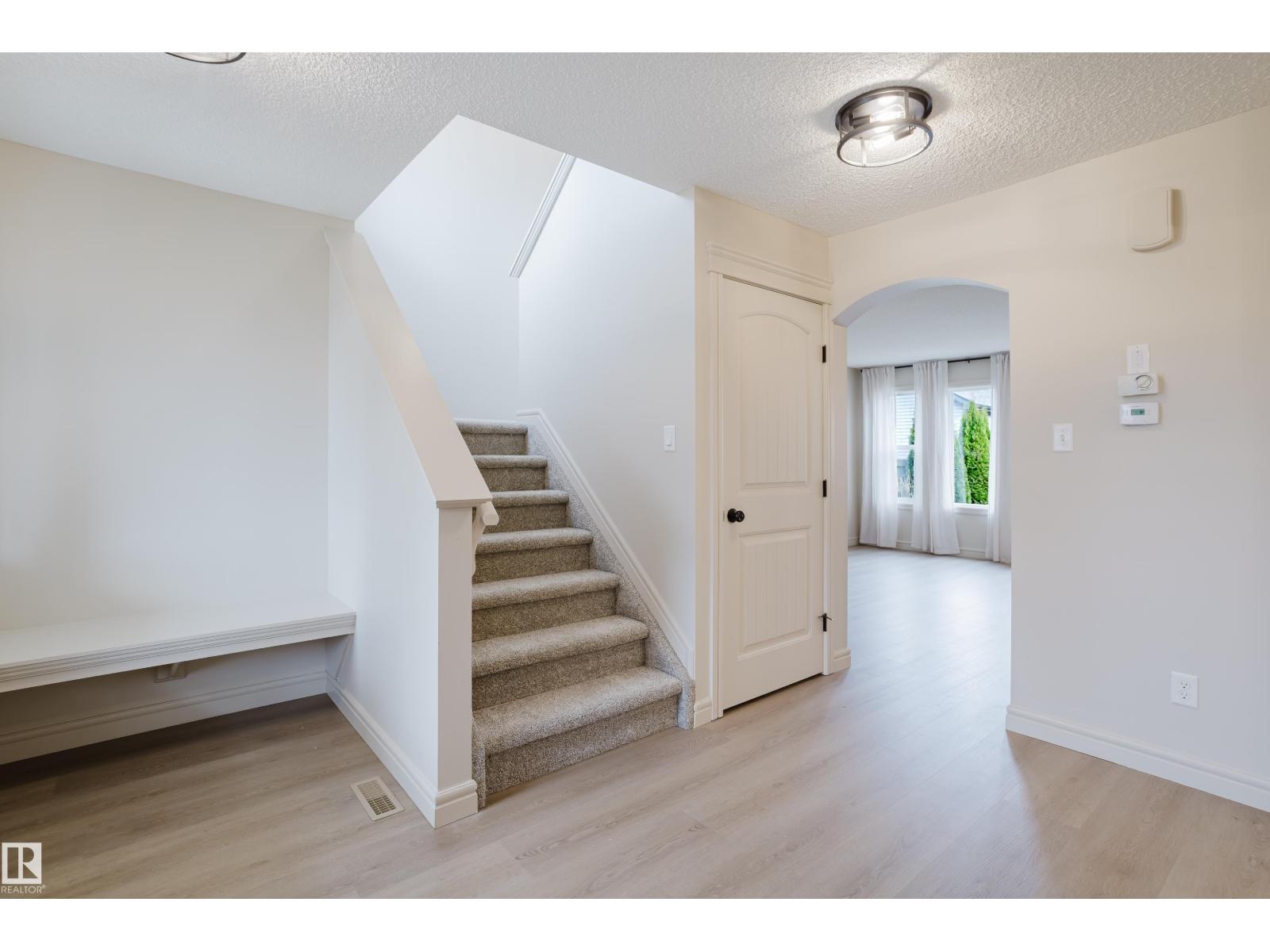 1739 56 St Sw Sw, Edmonton, Alberta  T6X 1P8 - Photo 3 - E4464460