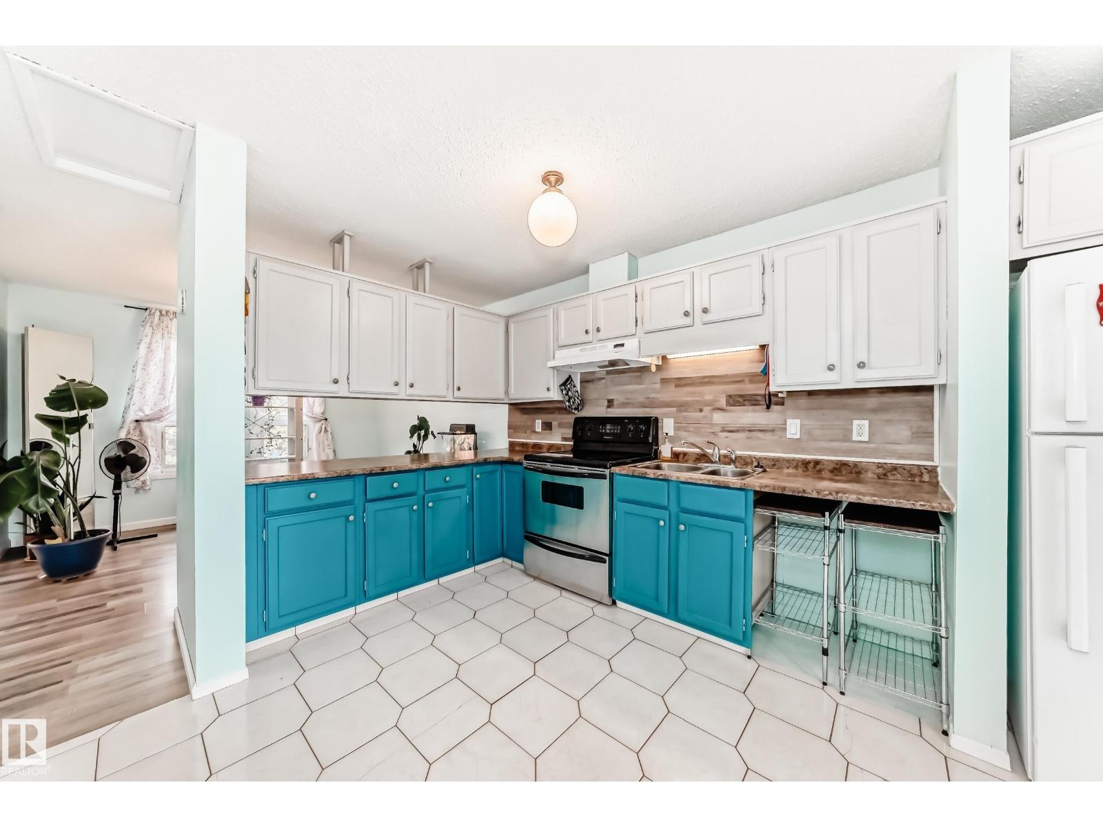 14159 26 St Nw, Edmonton, Alberta  T5Y 1S2 - Photo 6 - E4464461