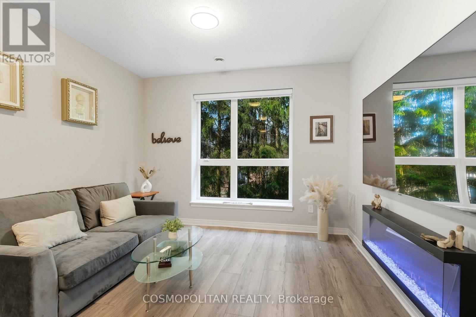 204 - 2799 St. Paul Avenue, Niagara Falls, Ontario  L2J 2L3 - Photo 2 - X12500878