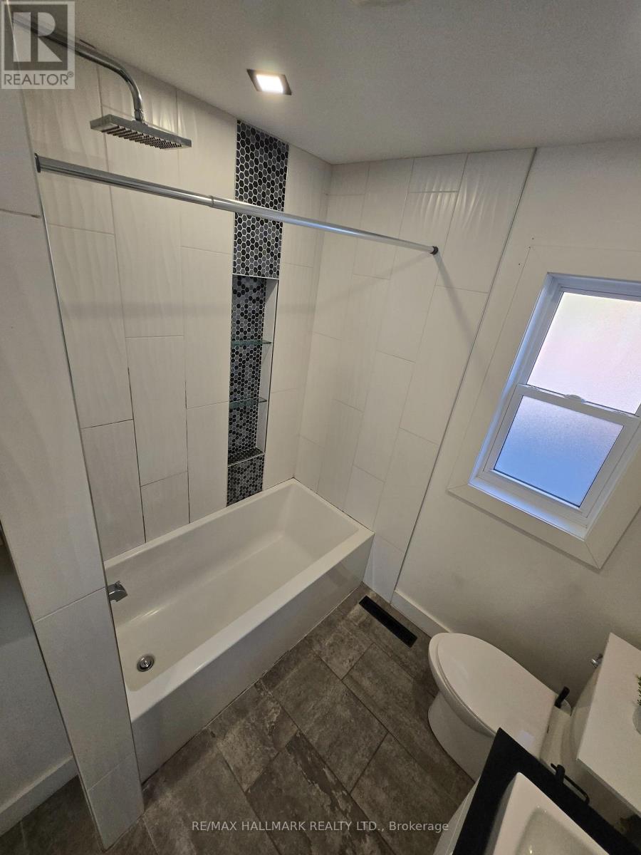 18 Deerfield Road, Toronto, Ontario  M1K 4X6 - Photo 25 - E12498800