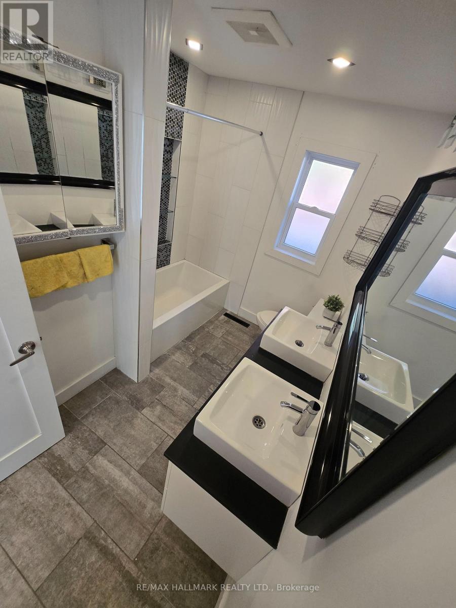 18 Deerfield Road, Toronto, Ontario  M1K 4X6 - Photo 24 - E12498800